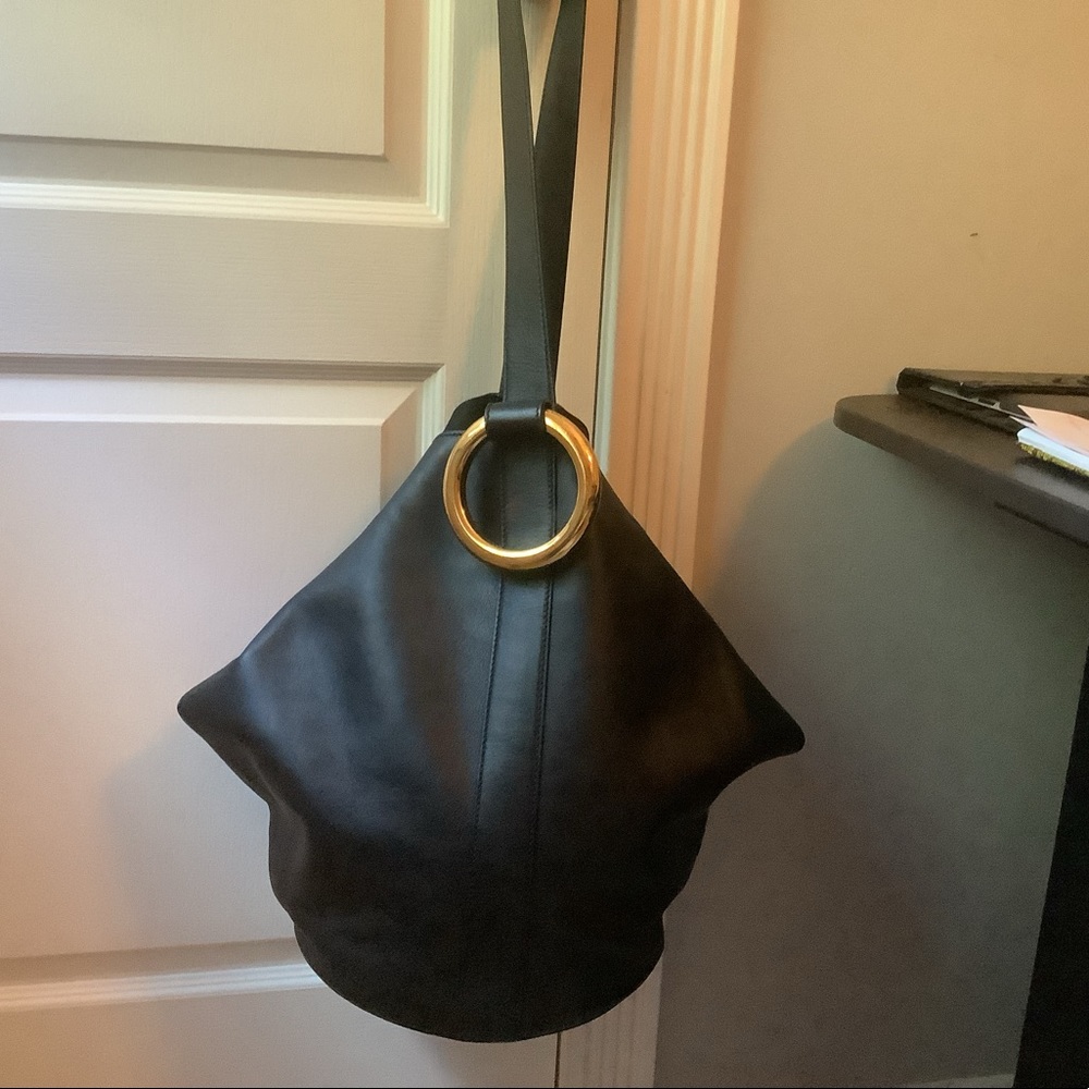 Beautiful Alexander McQueen bucket style with magnetic envelope new wot